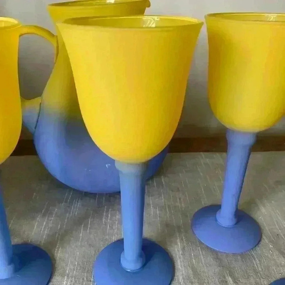 Frosted primary goblets with pitcher. Made of glass - Picture 2 of 5